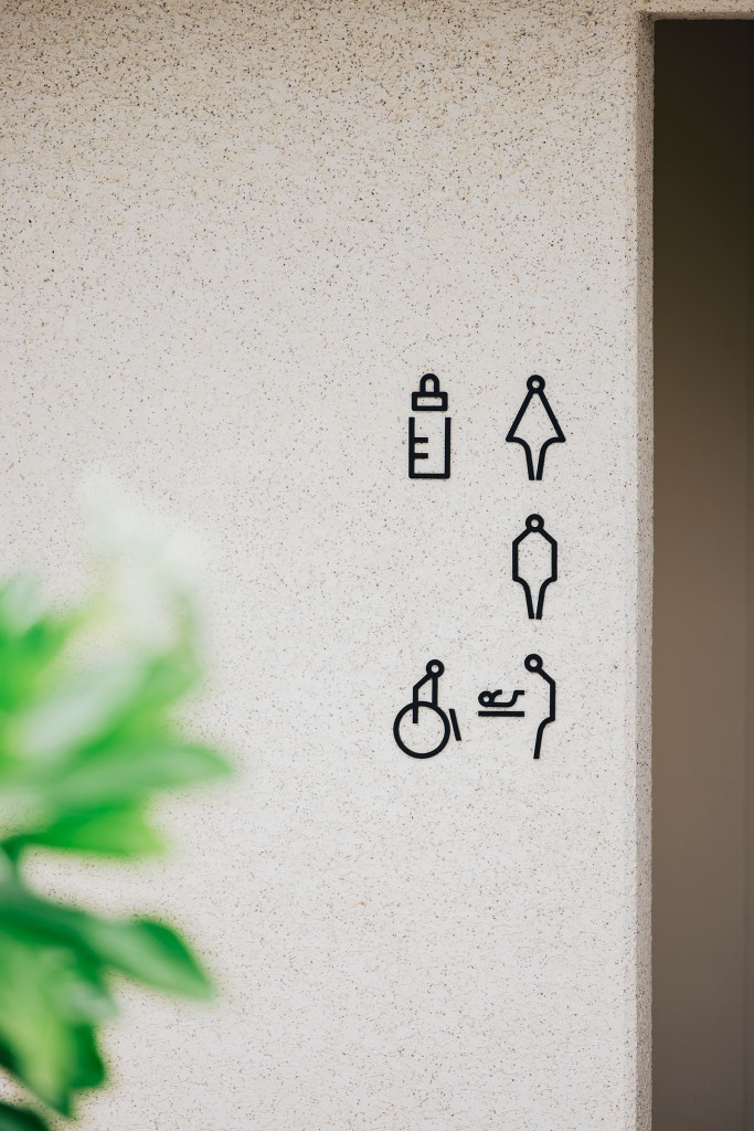 SIGNAGE GRAPHICS FOR YARD MIYAKOJIMA Other Image